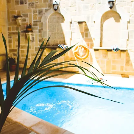 Windmill Dawn - Traditional Maltese With Pool Кала